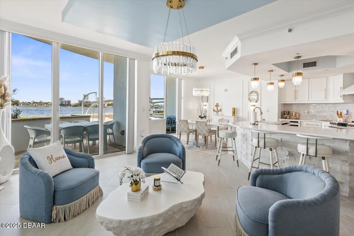 231 Riverside Drive Unit: 102