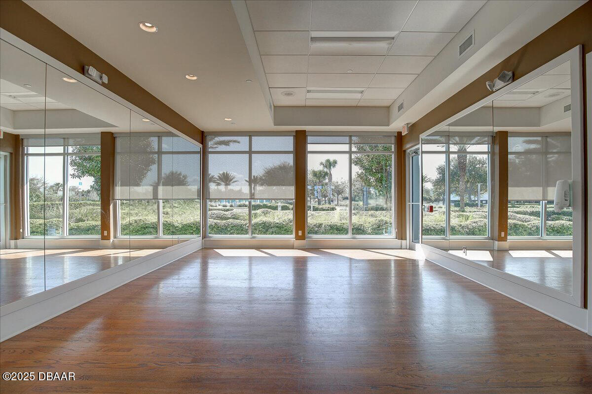 231 Riverside Drive Unit: 102