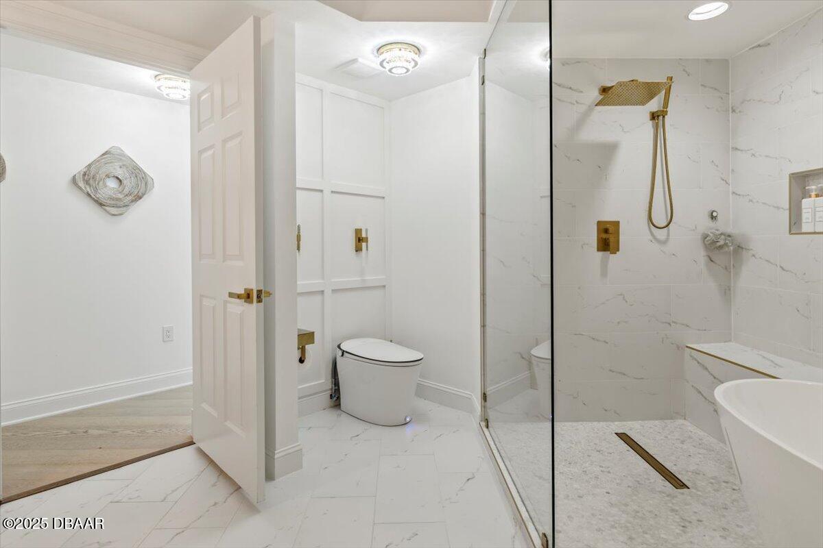 231 Riverside Drive Unit: 102