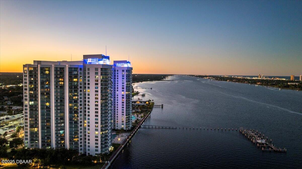 231 Riverside Drive Unit: 102