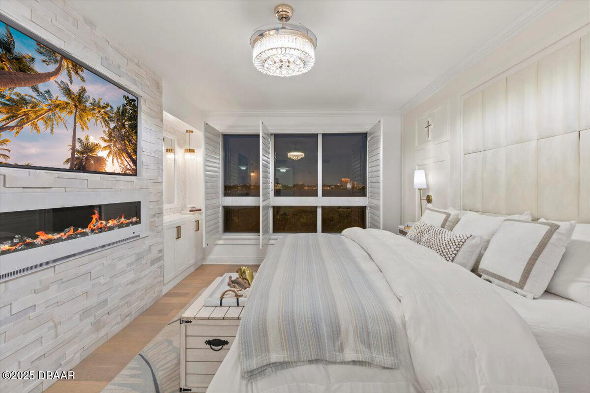 231 Riverside Drive Unit: 102