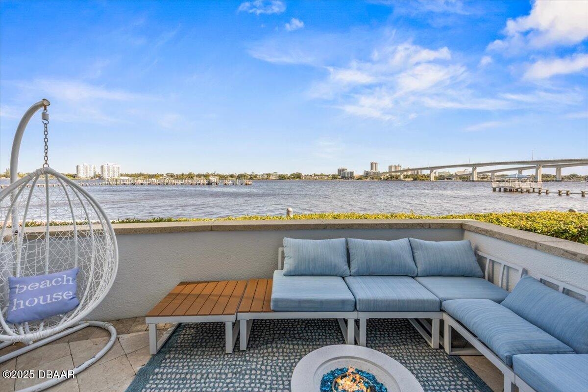 231 Riverside Drive Unit: 102