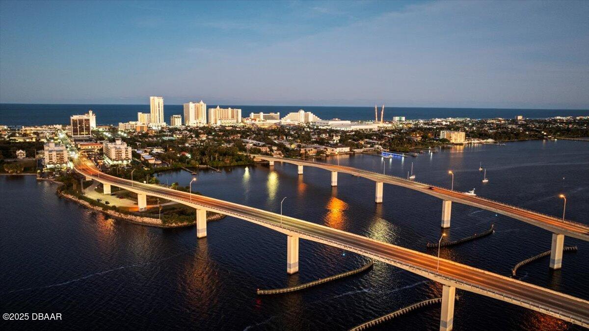 231 Riverside Drive Unit: 102