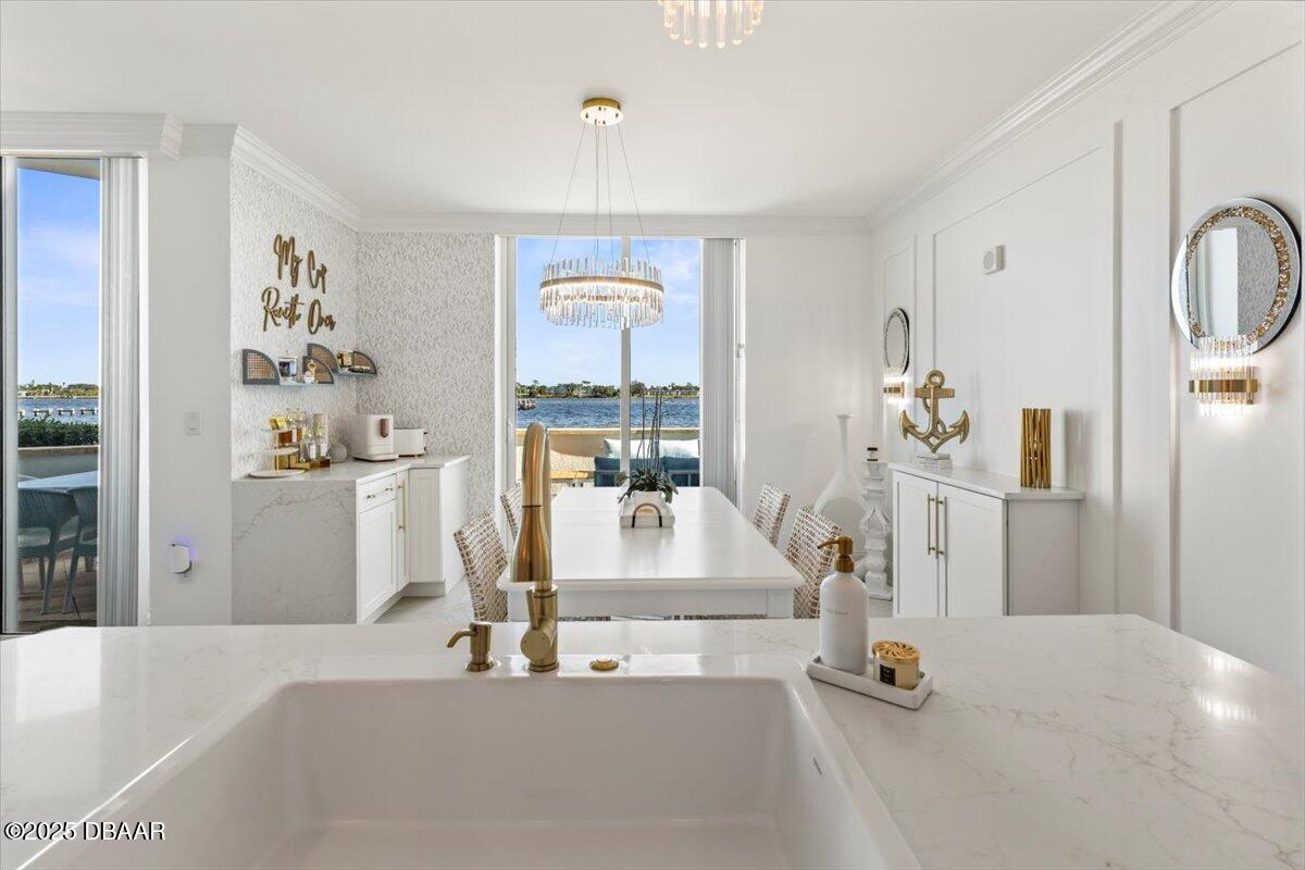 231 Riverside Drive Unit: 102