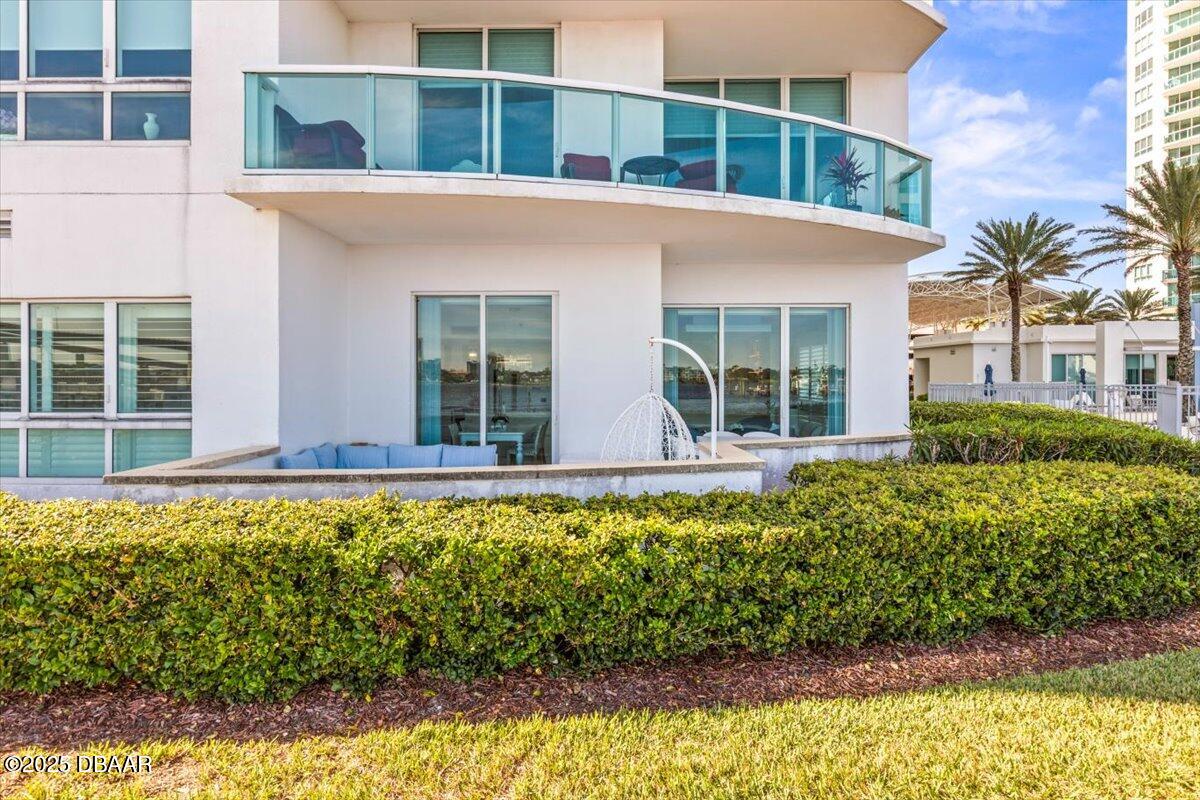 231 Riverside Drive Unit: 102