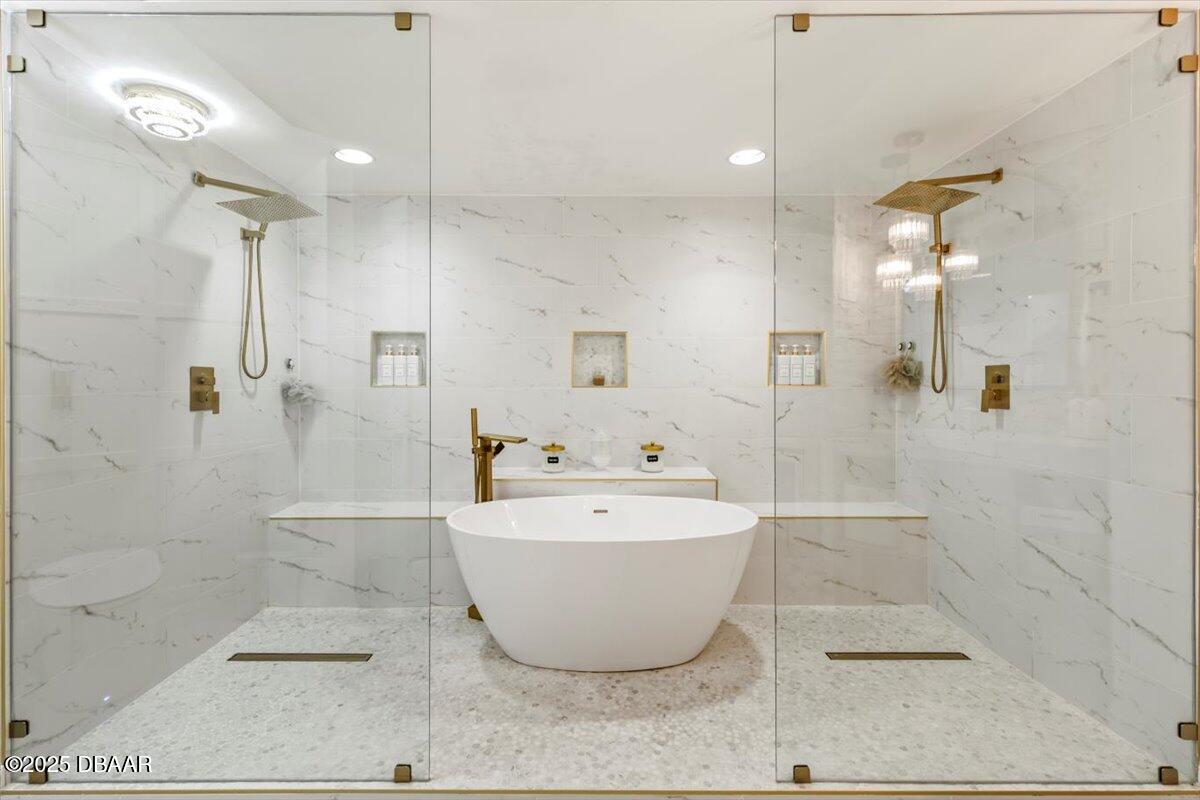 231 Riverside Drive Unit: 102