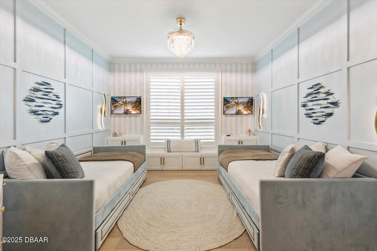 231 Riverside Drive Unit: 102