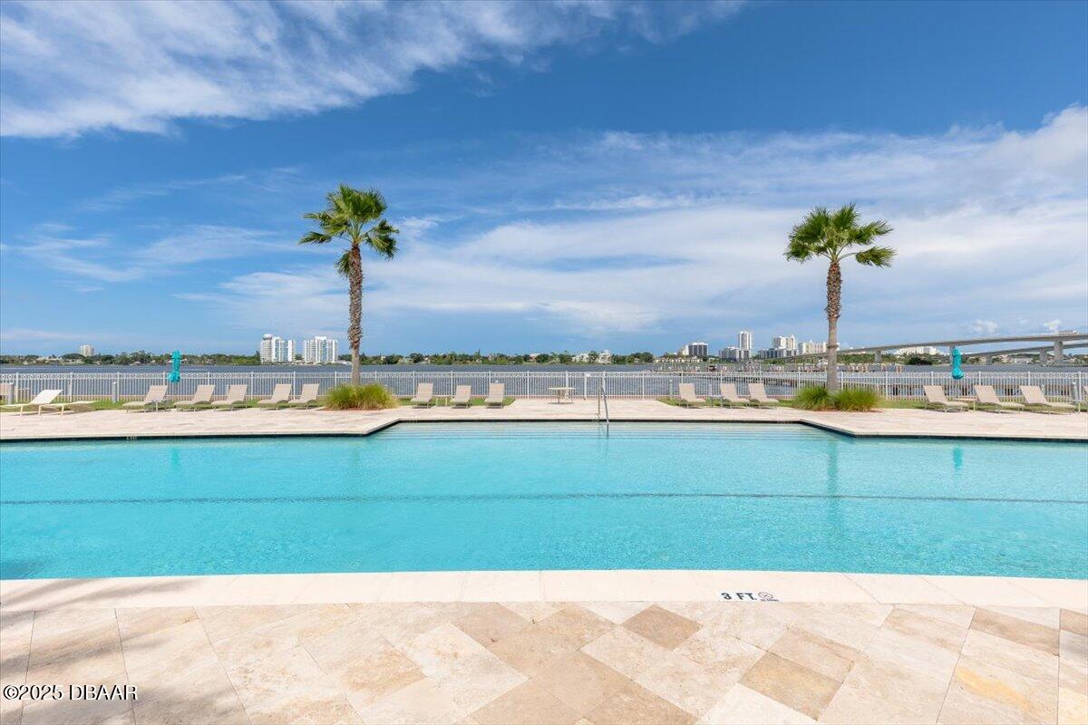 231 Riverside Drive Unit: 102