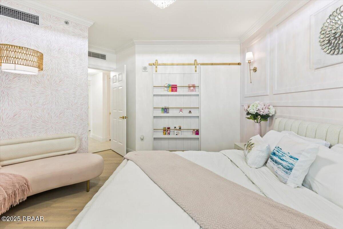 231 Riverside Drive Unit: 102