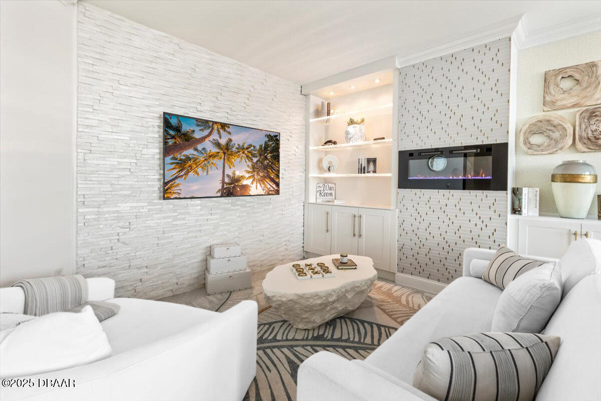 231 Riverside Drive Unit: 102