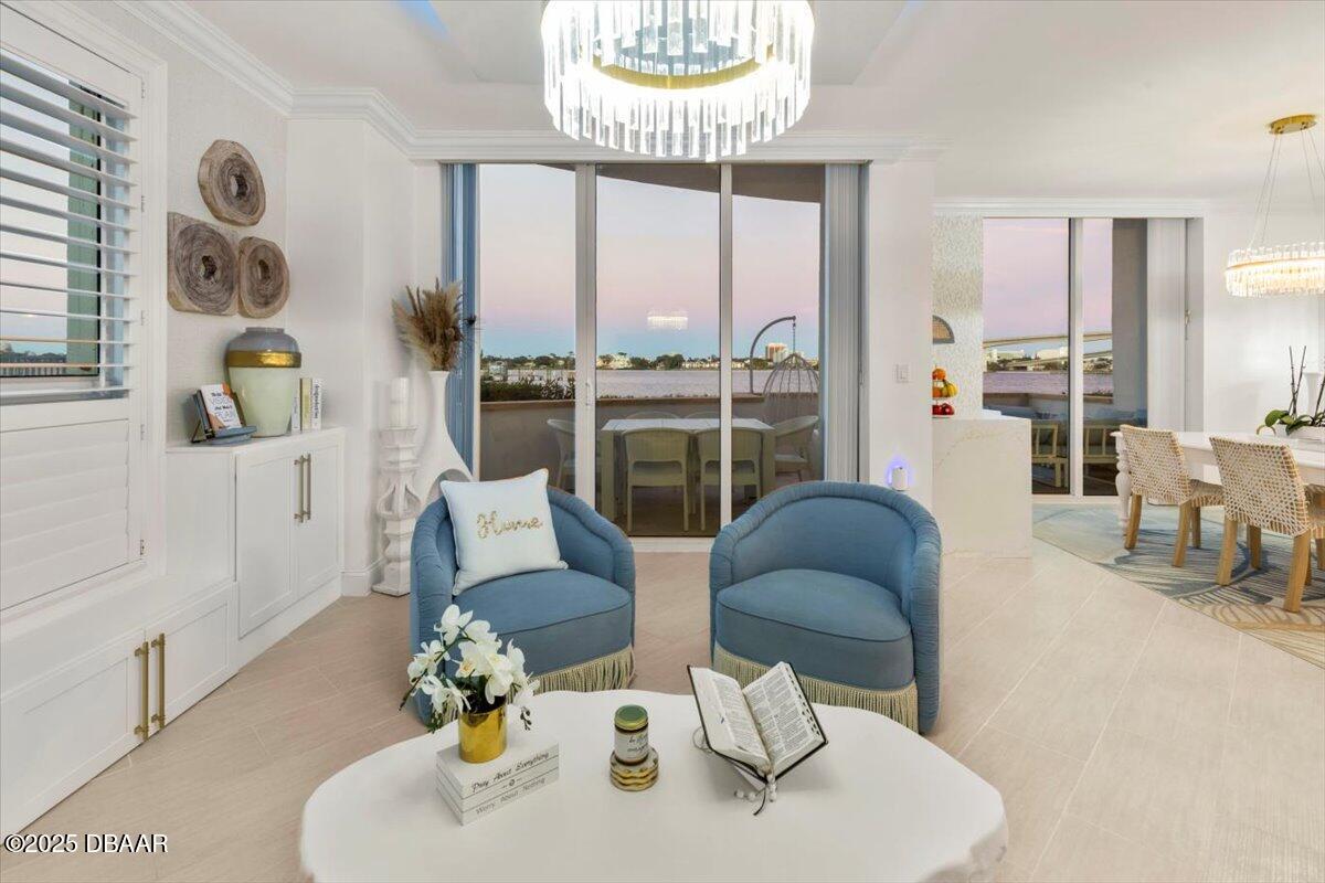 231 Riverside Drive Unit: 102