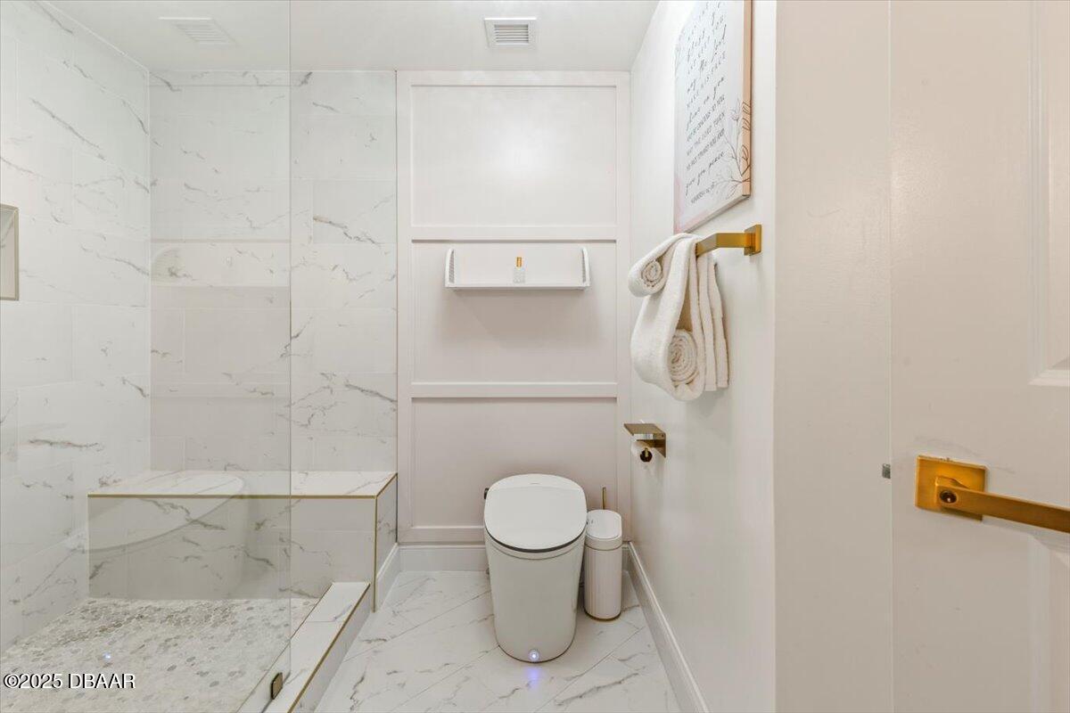 231 Riverside Drive Unit: 102