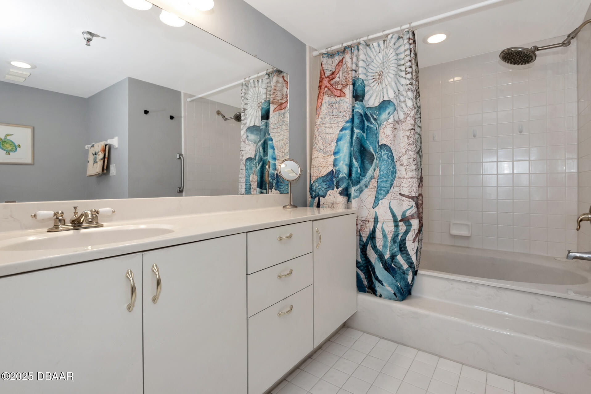 3757 S Atlantic Avenue Unit: 102