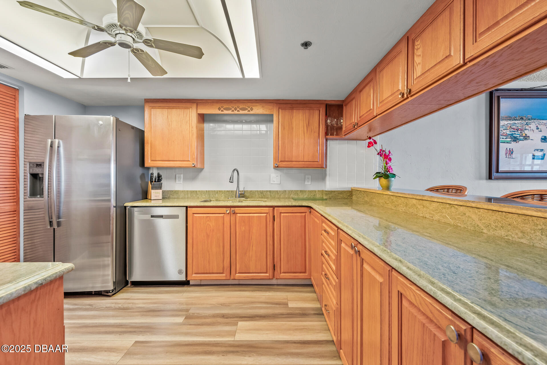 3757 S Atlantic Avenue Unit: 102