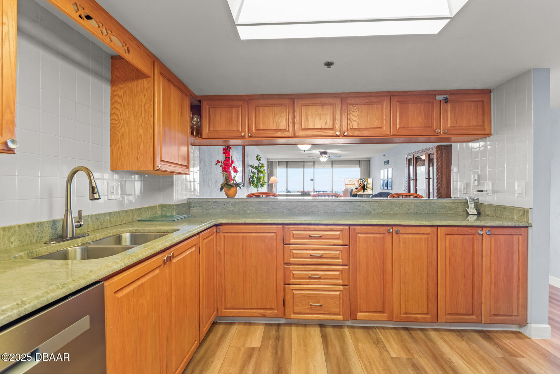 3757 S Atlantic Avenue Unit: 102