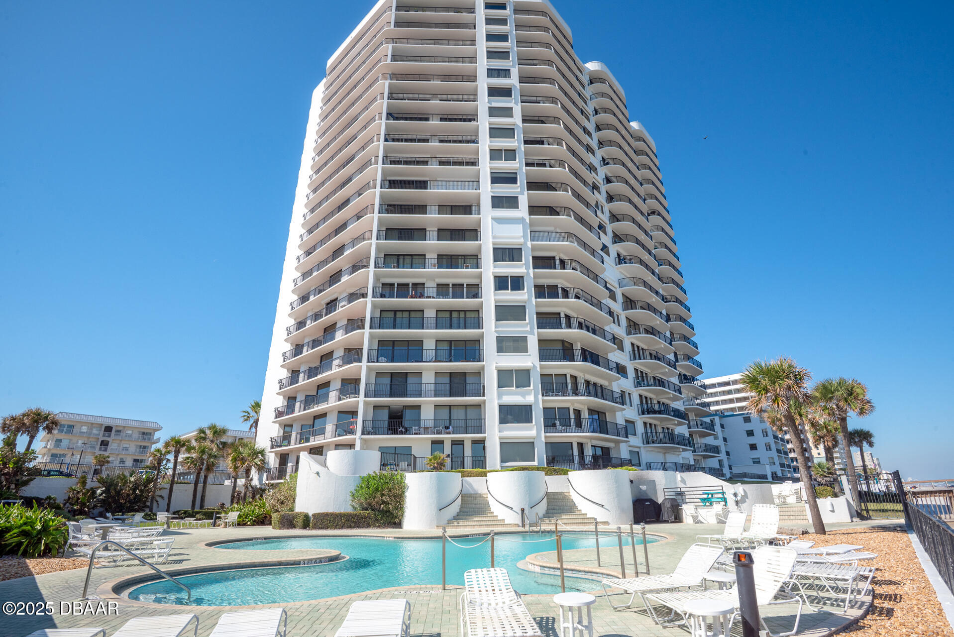 3757 S Atlantic Avenue Unit: 102