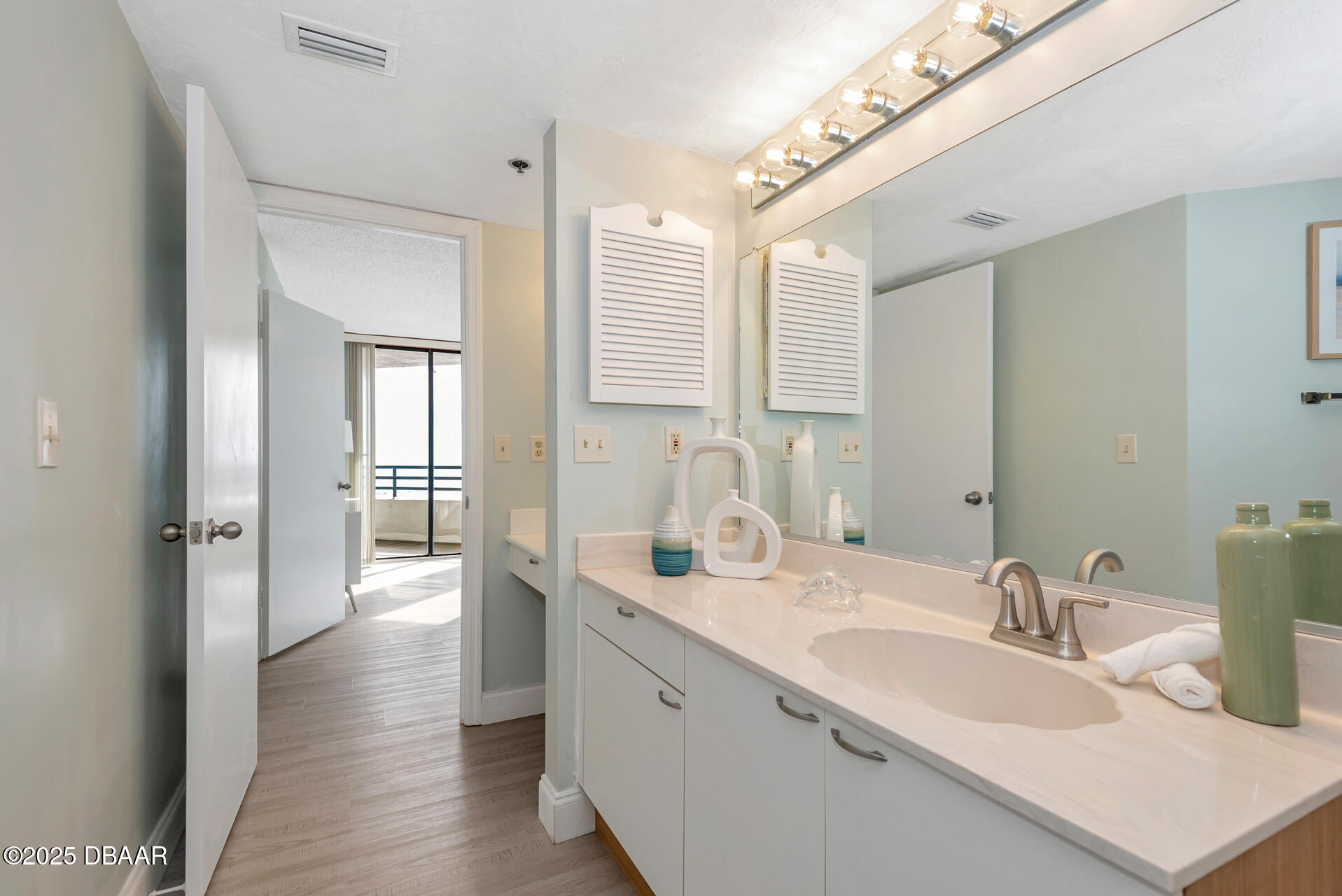 3013 S Atlantic Avenue Unit: 803