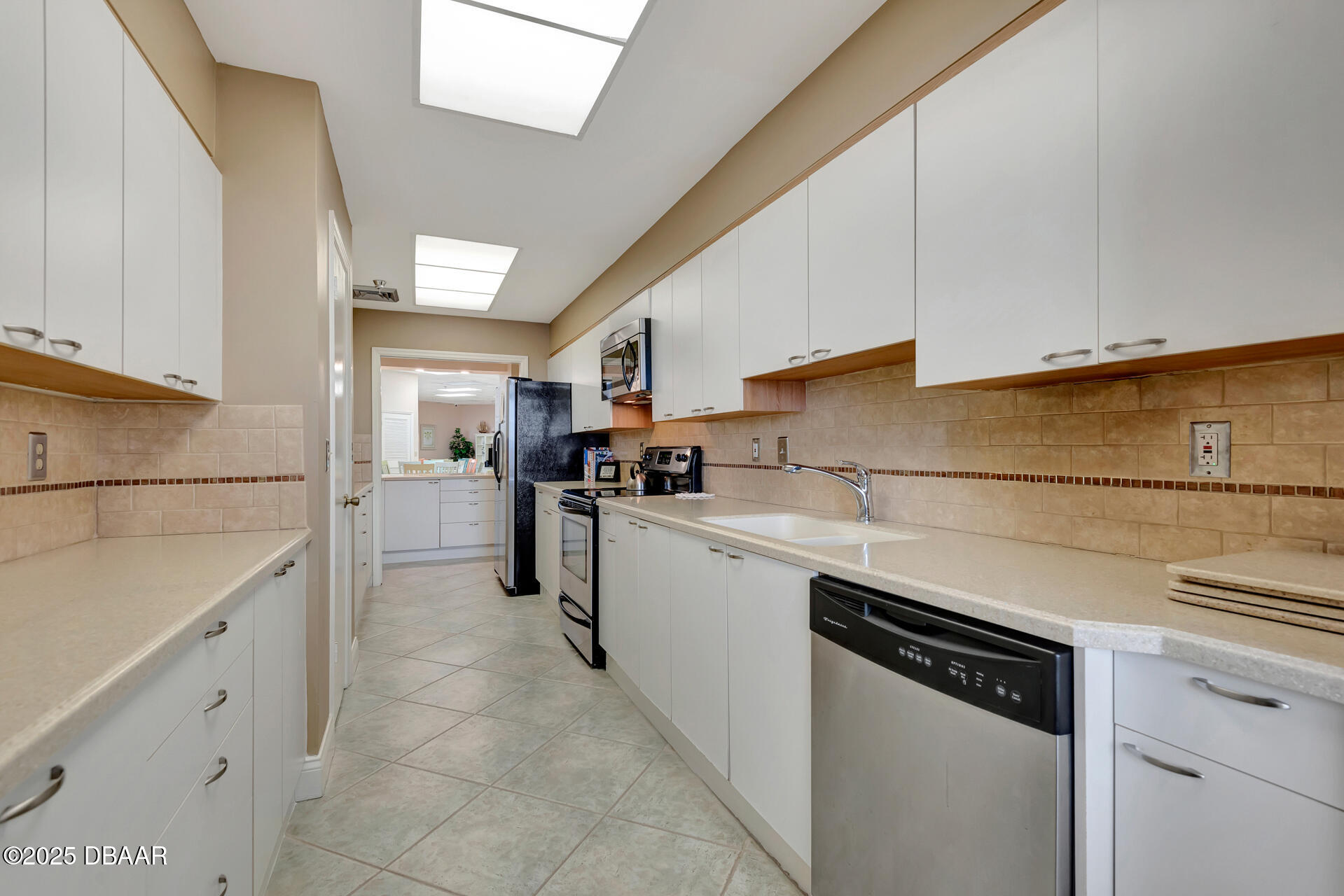 3013 S Atlantic Avenue Unit: 803