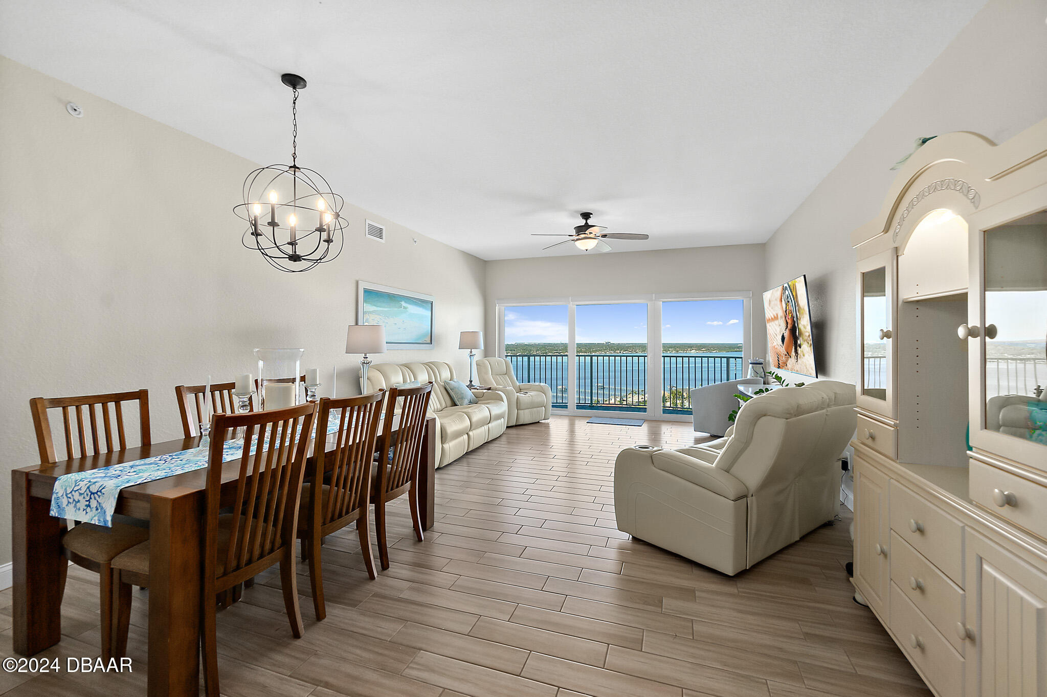 2 Oceans West Boulevard Unit: 1905