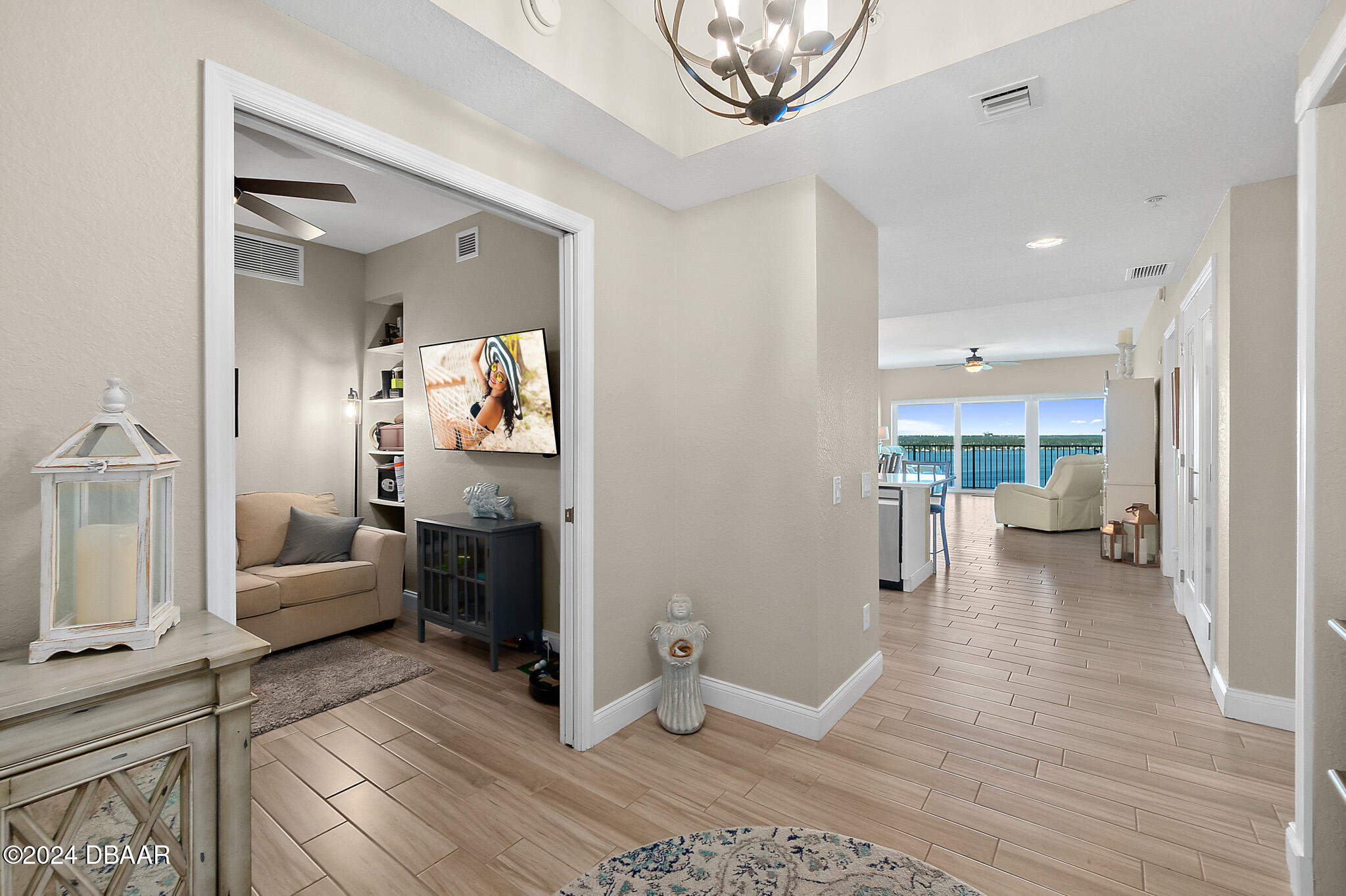 2 Oceans West Boulevard Unit: 1905