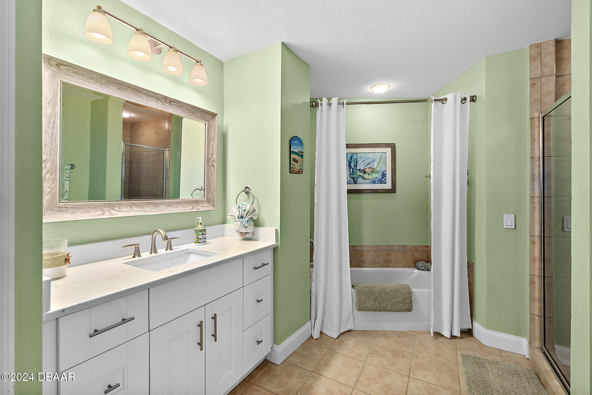 2 Oceans West Boulevard Unit: 1905