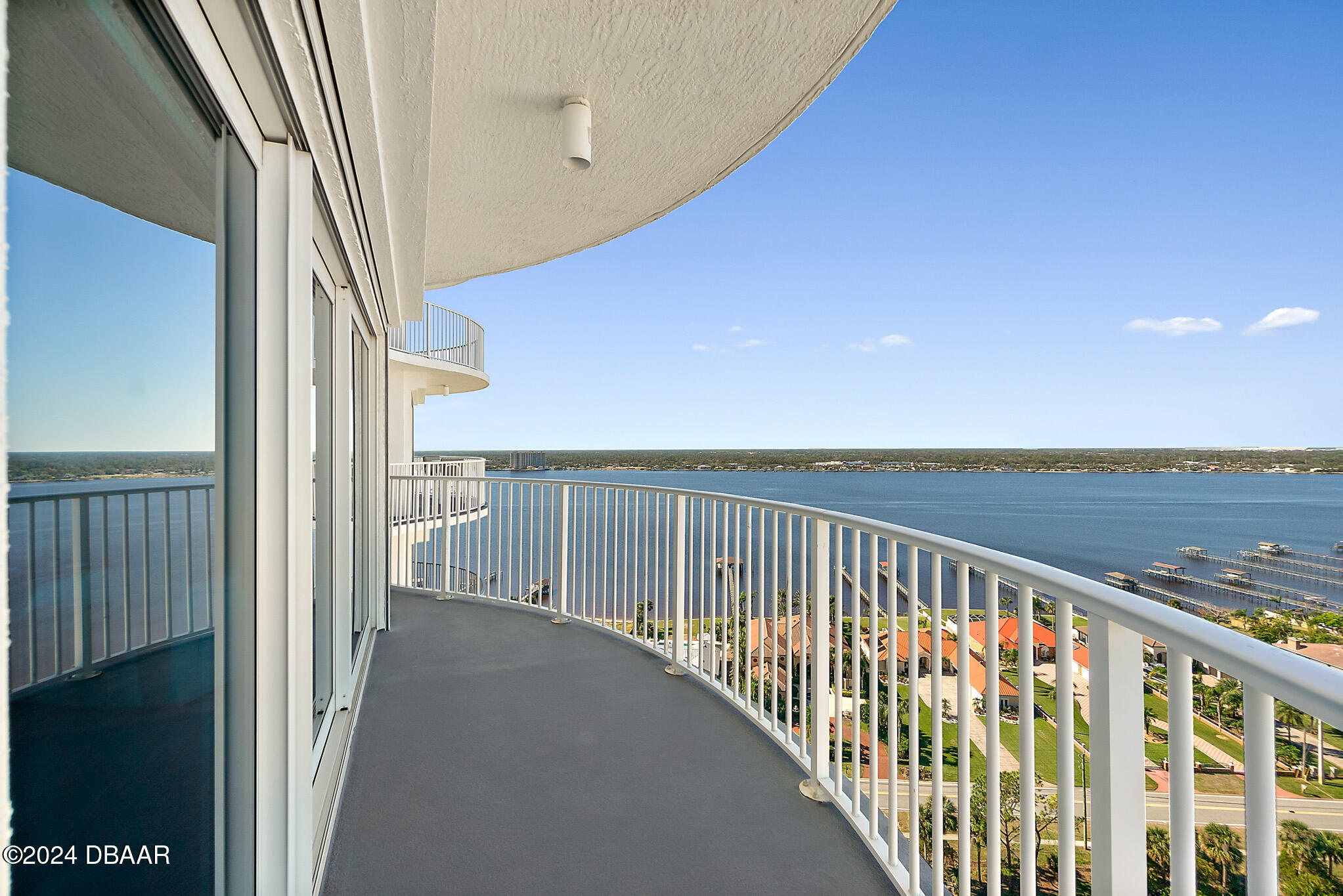 2 Oceans West Boulevard Unit: 1905