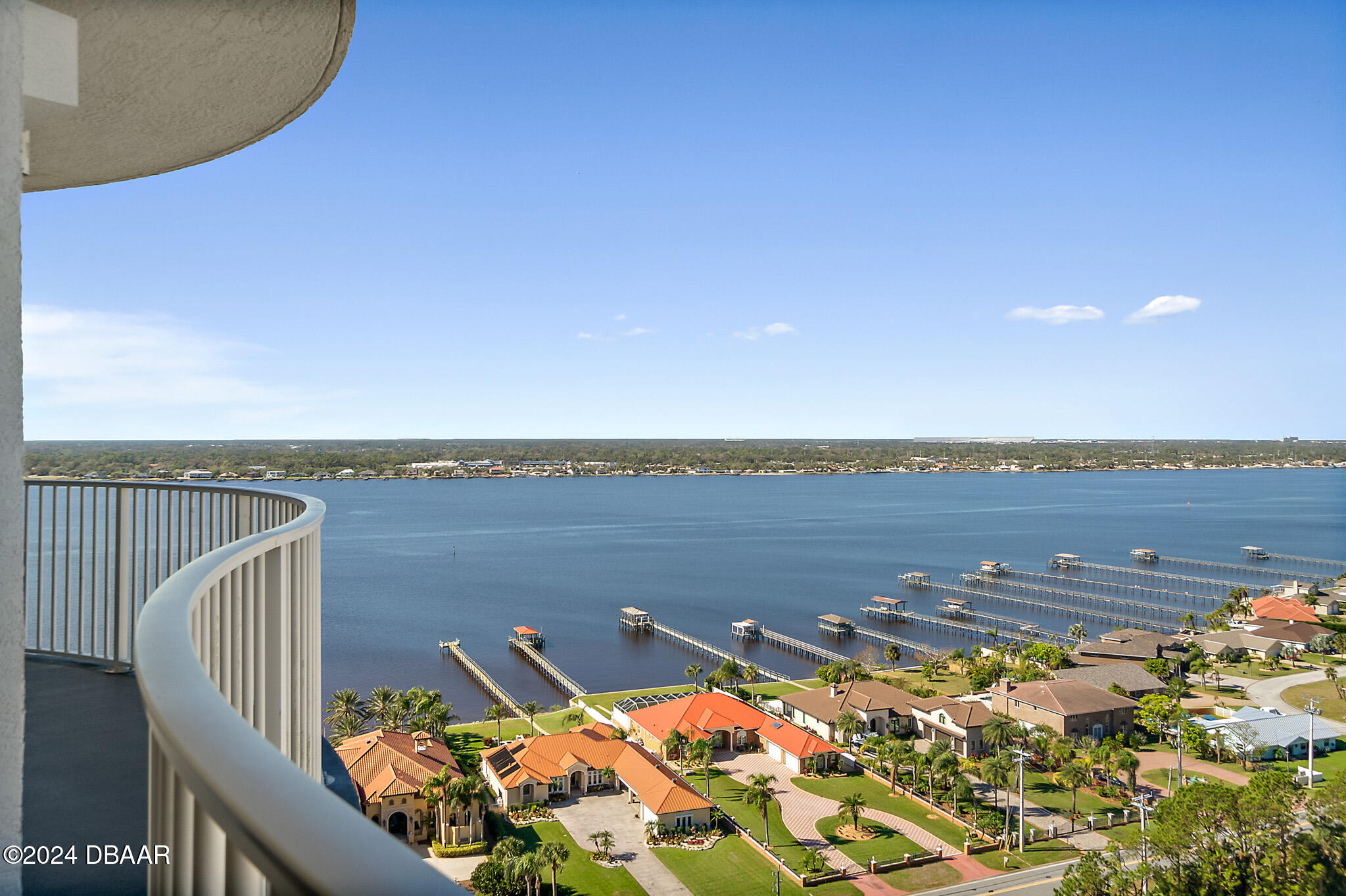 2 Oceans West Boulevard Unit: 1905