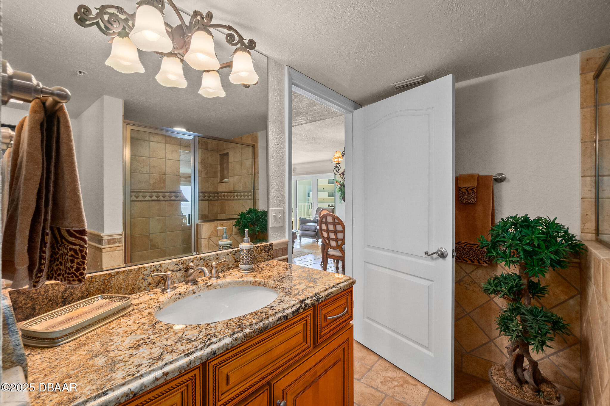 2937 S Atlantic Avenue Unit: 1907