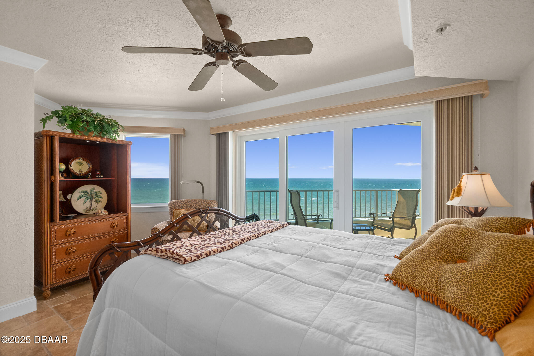 2937 S Atlantic Avenue Unit: 1907