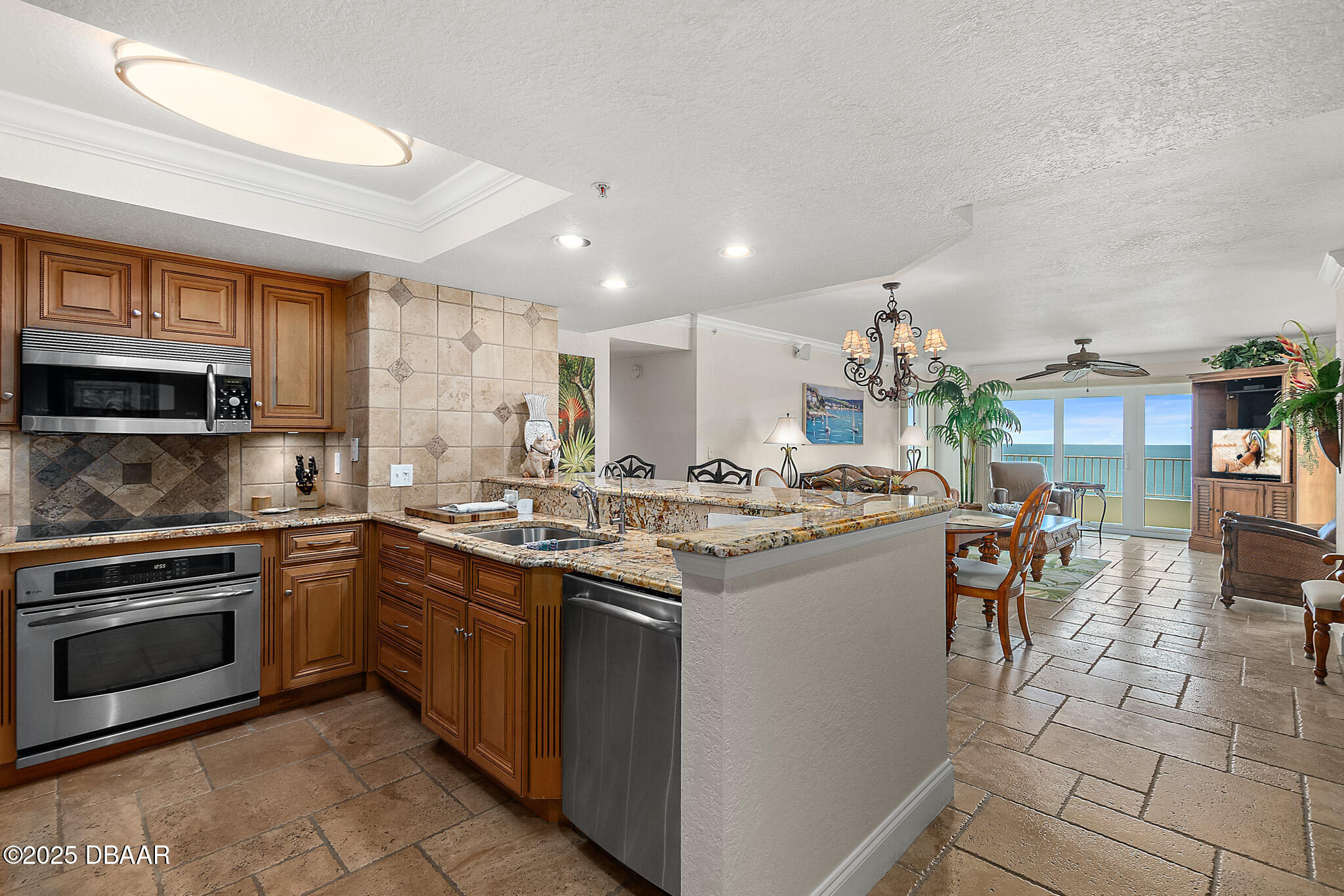 2937 S Atlantic Avenue Unit: 1907