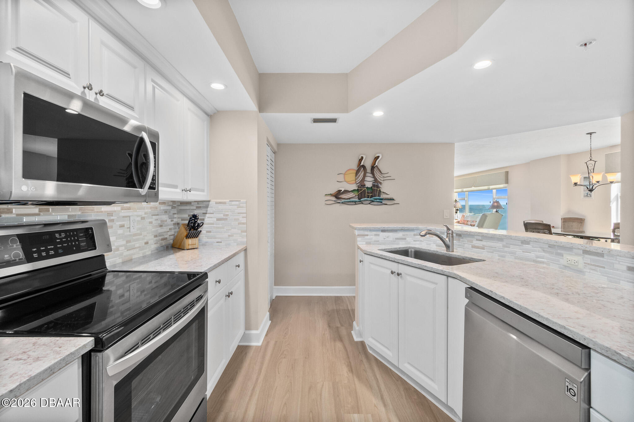 3311 S Atlantic Avenue Unit: 1704