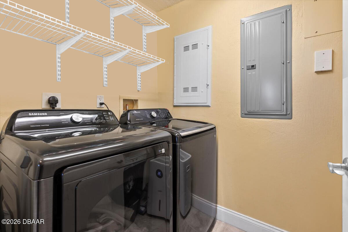 2515 S Atlantic Avenue Unit: 1004