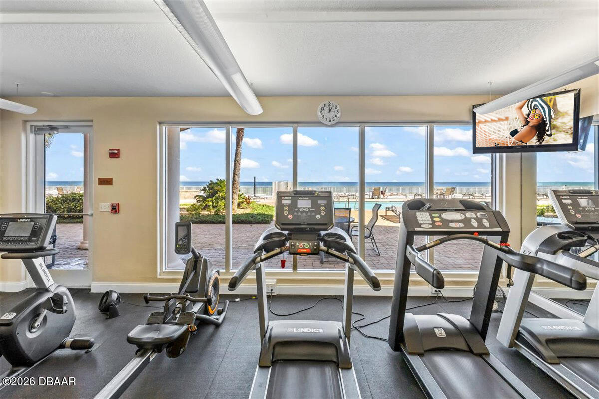 2515 S Atlantic Avenue Unit: 1004