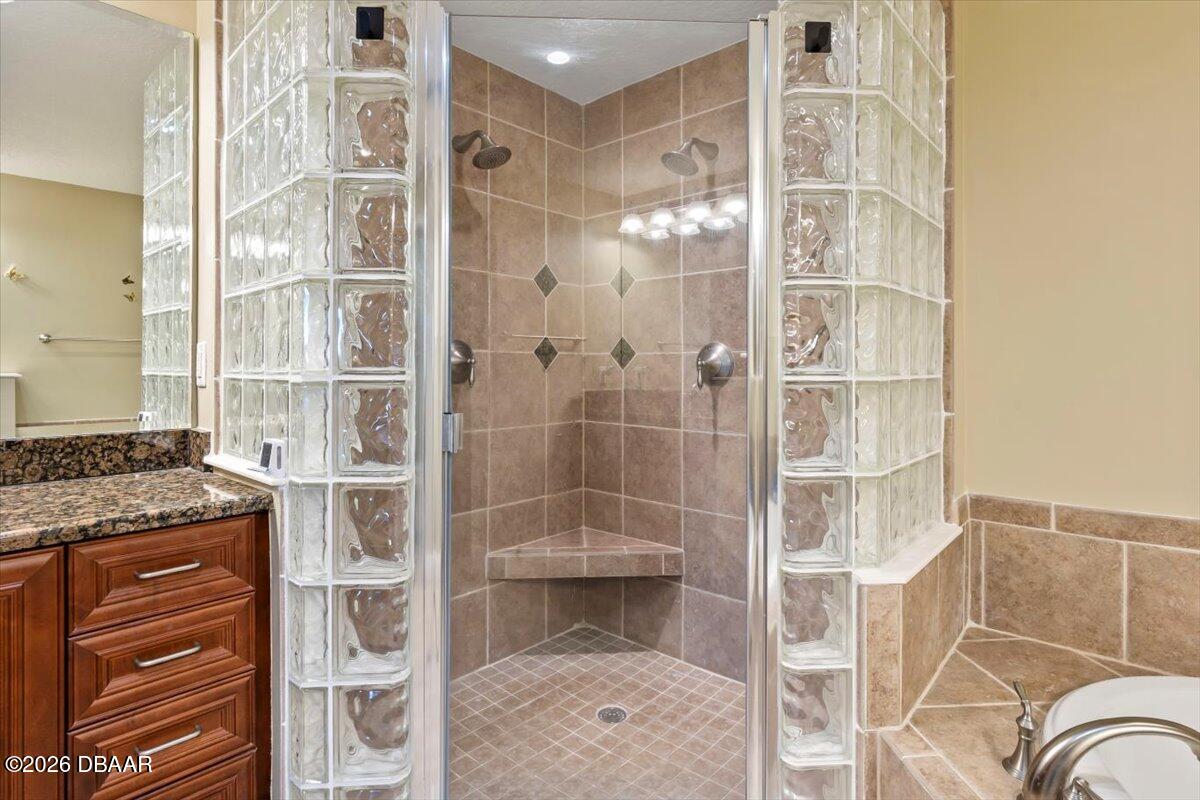 2515 S Atlantic Avenue Unit: 1004