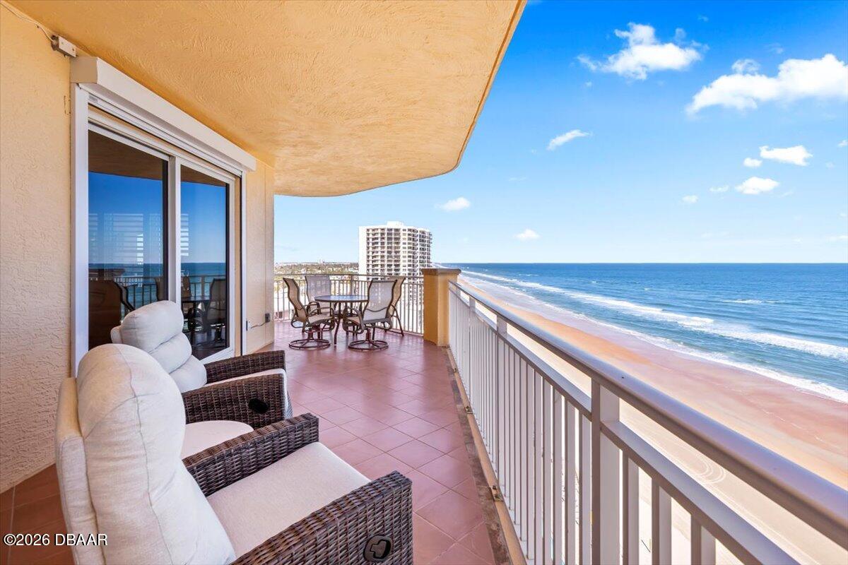 2515 S Atlantic Avenue Unit: 1004