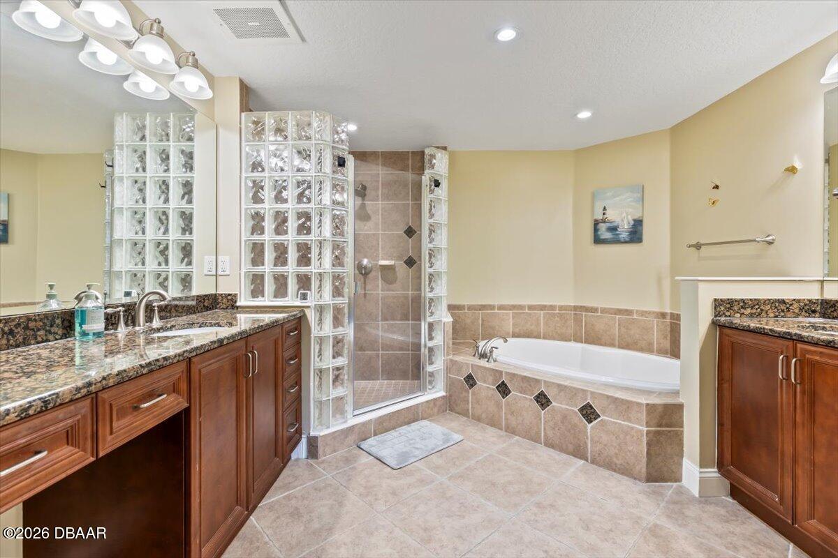 2515 S Atlantic Avenue Unit: 1004