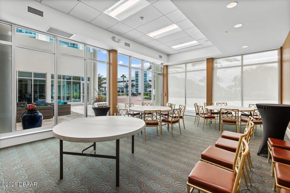 231 Riverside Drive Unit: 2002