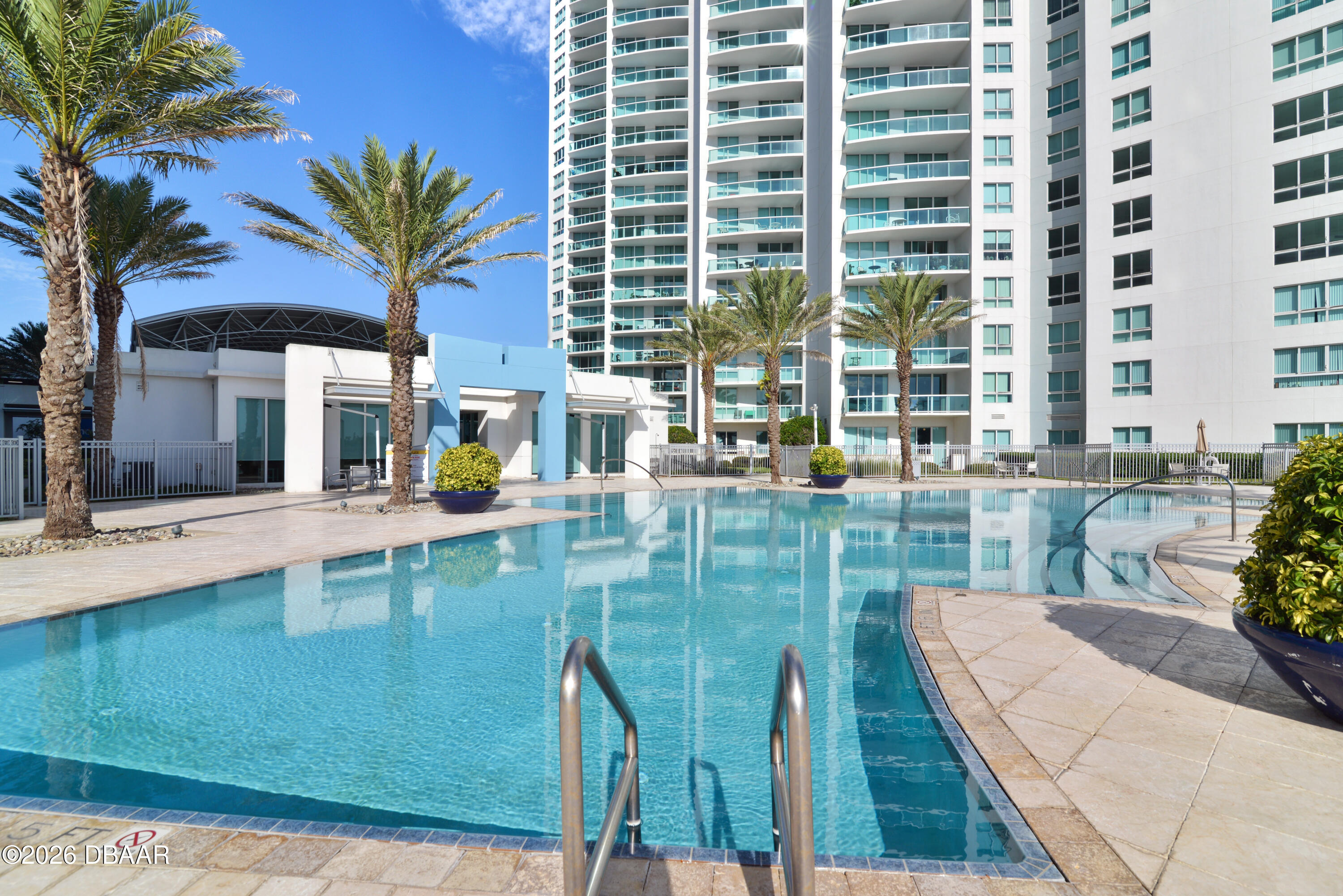 231 Riverside Drive Unit: 2002