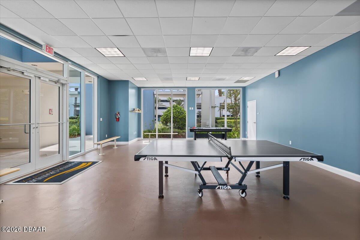 231 Riverside Drive Unit: 2002
