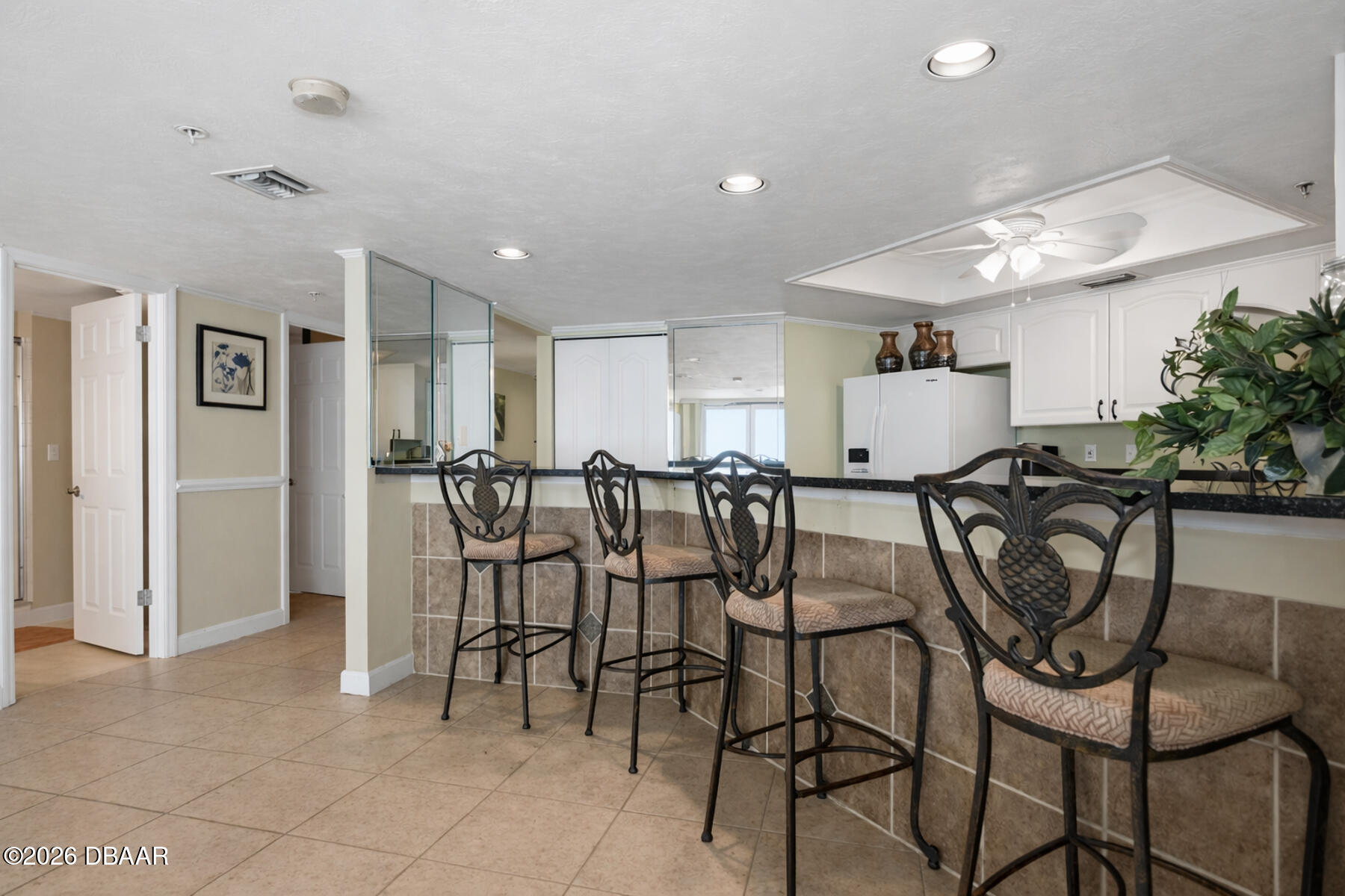 2545 S Atlantic Avenue Unit: 1103