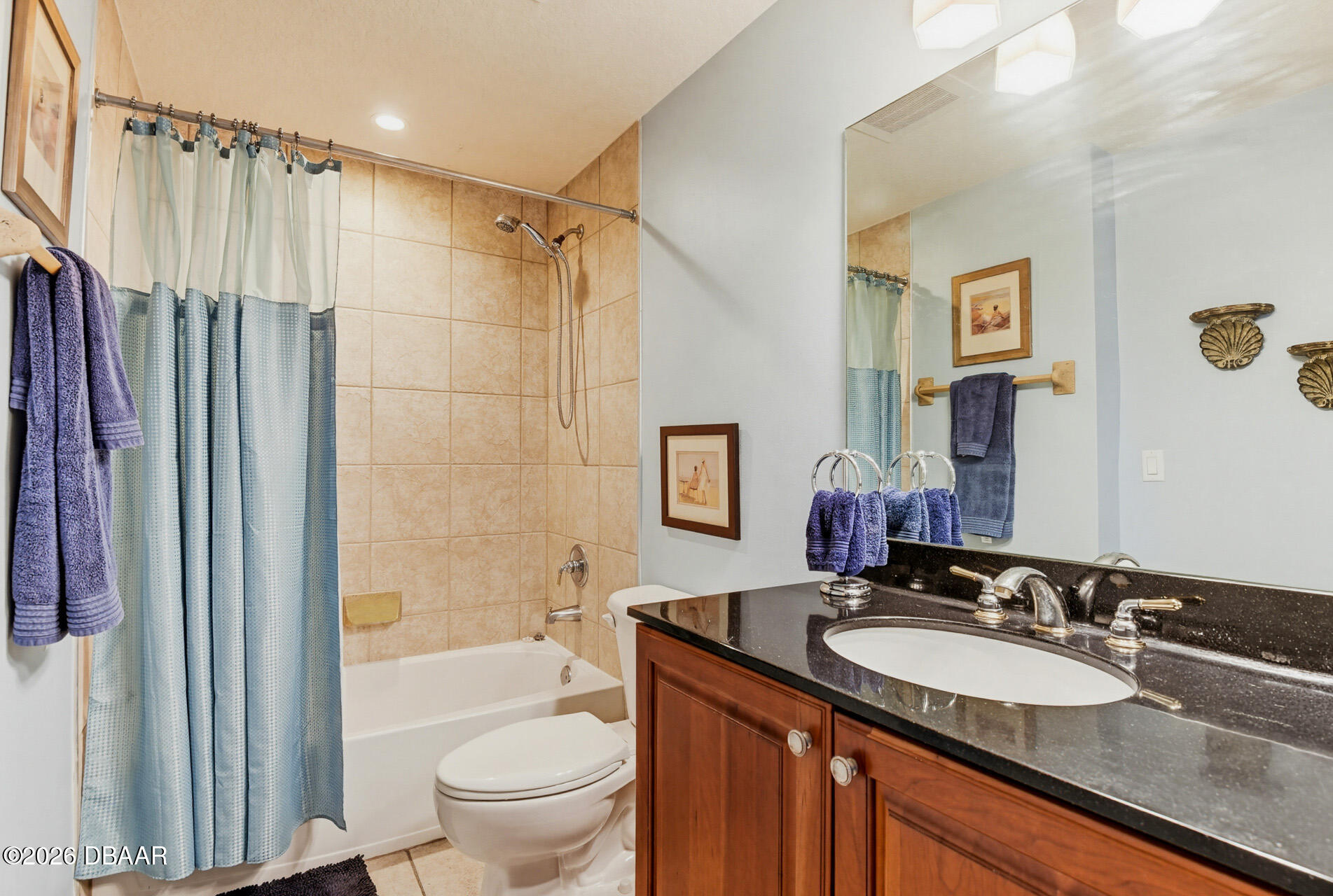 2403 S Atlantic Avenue Unit: 811