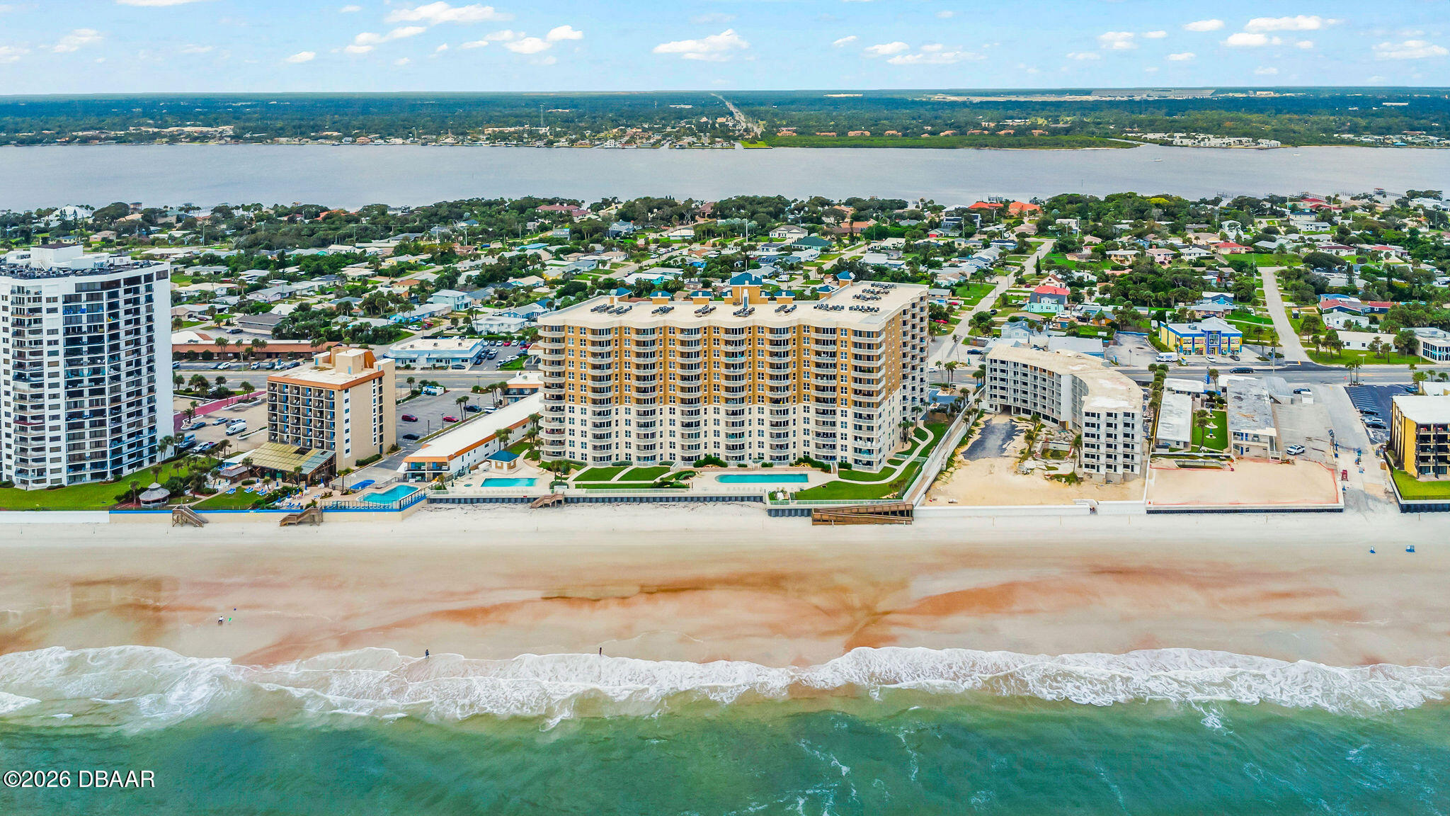 2403 S Atlantic Avenue Unit: 811