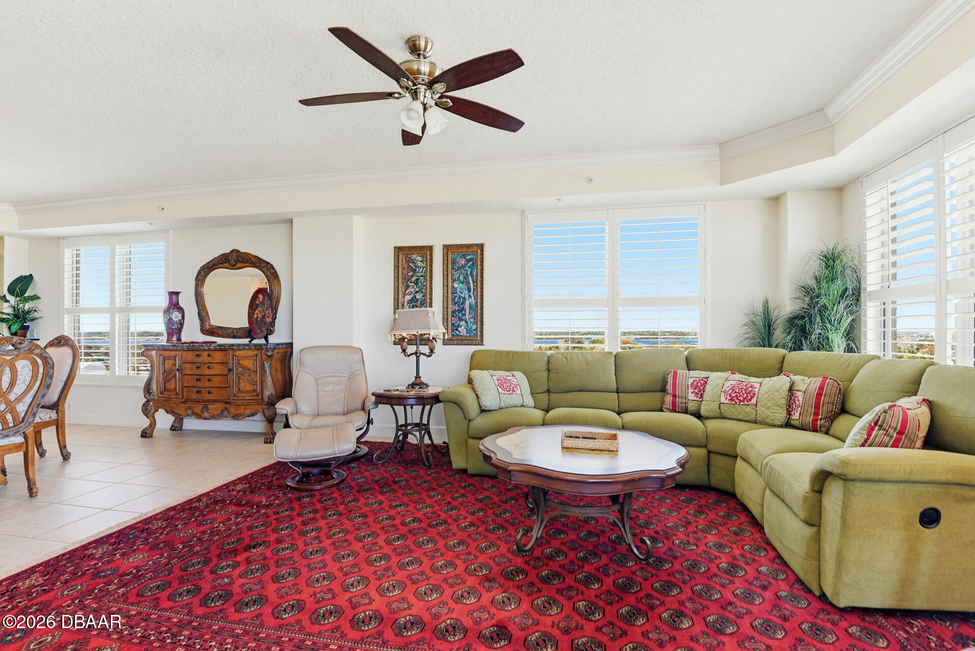 2403 S Atlantic Avenue Unit: 811