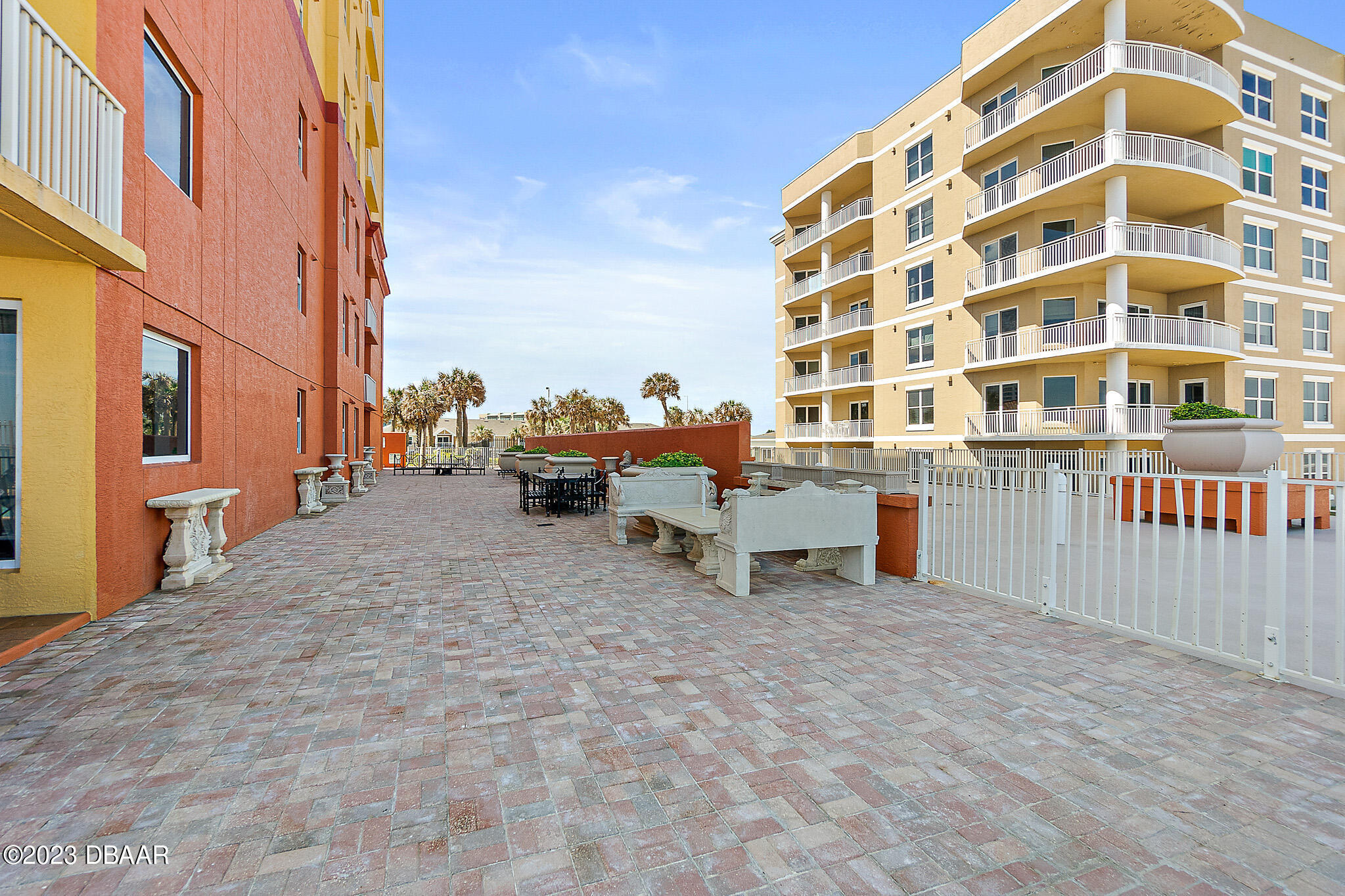 2901 S Atlantic Avenue Unit: 401