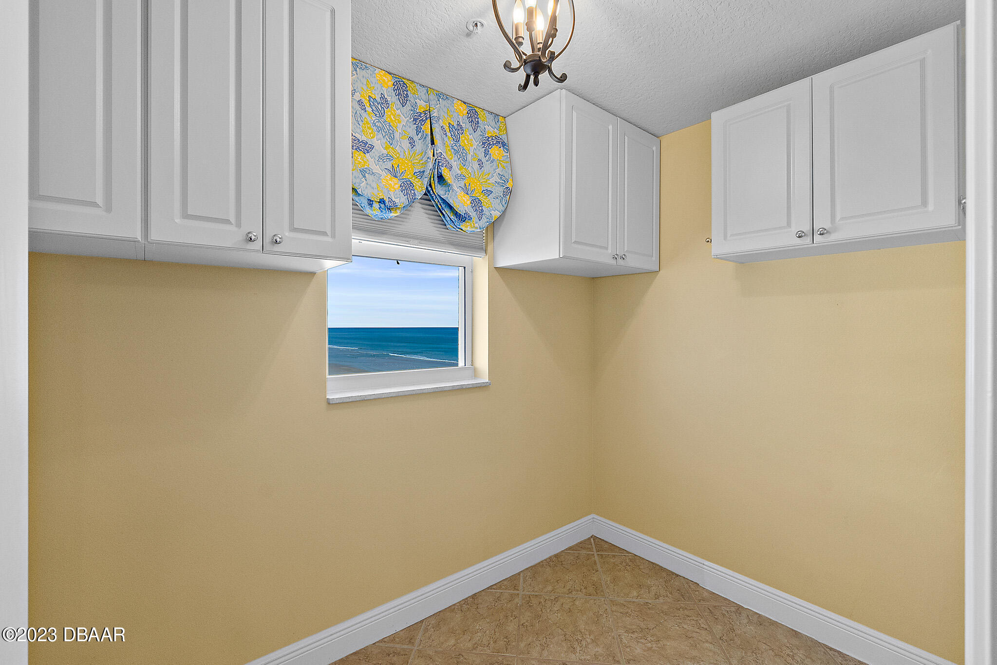 2901 S Atlantic Avenue Unit: 401