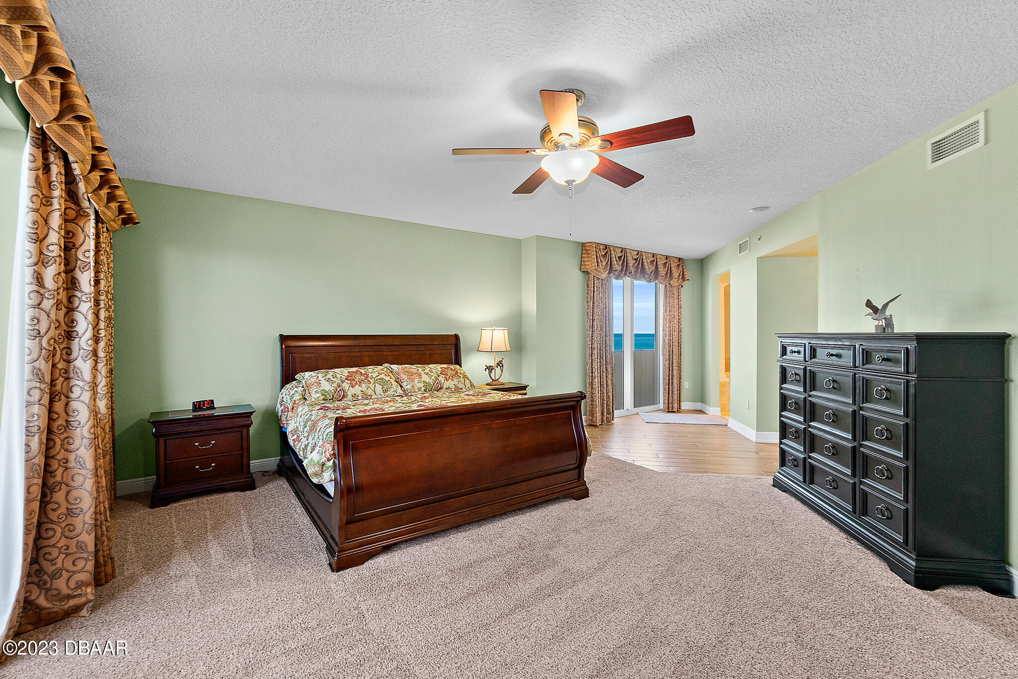 2901 S Atlantic Avenue Unit: 401