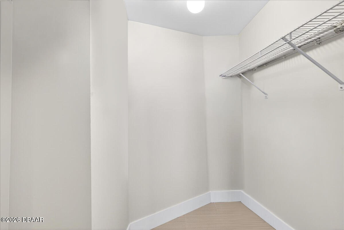 2 Oceans West Boulevard Unit: 2006