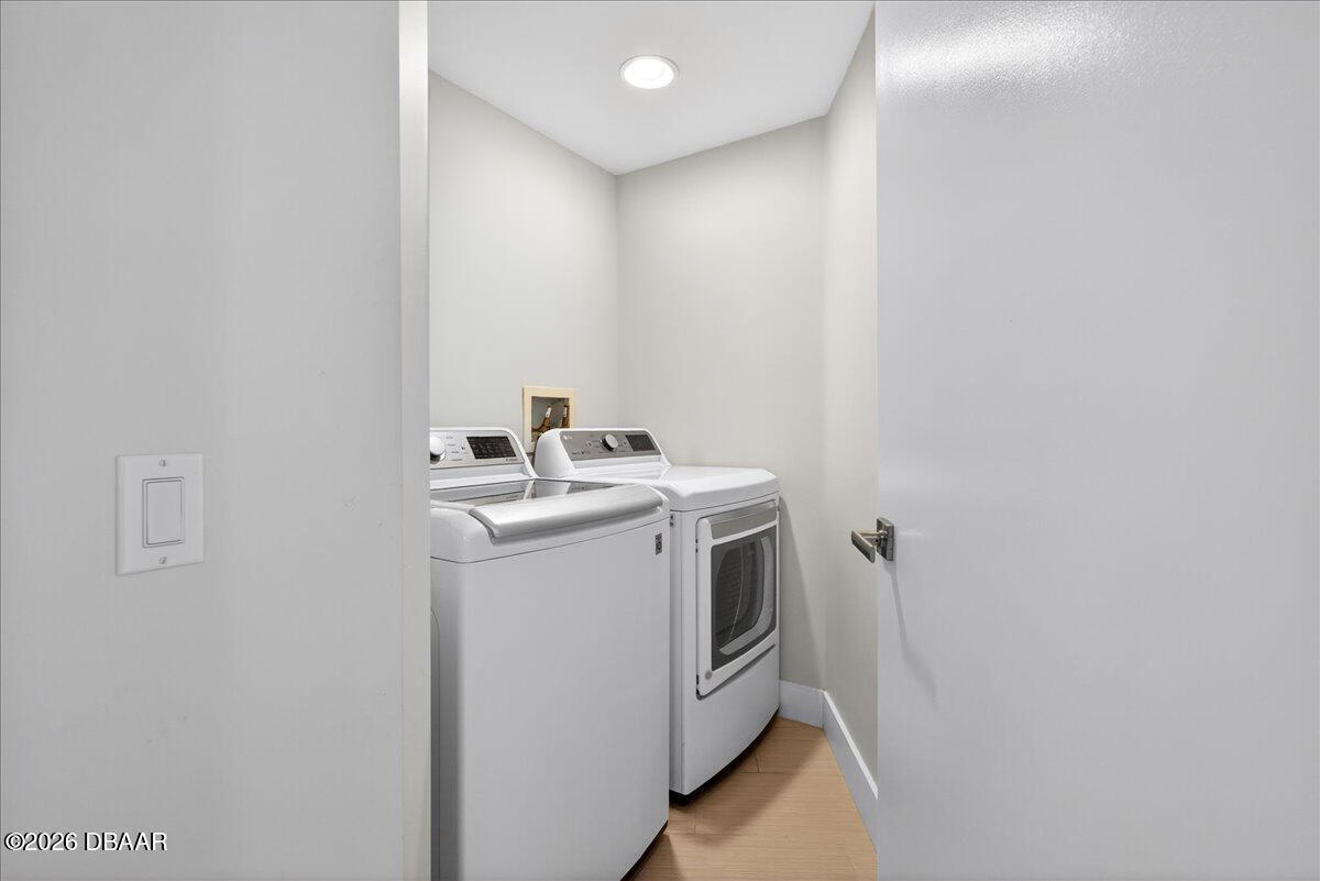 2 Oceans West Boulevard Unit: 2006