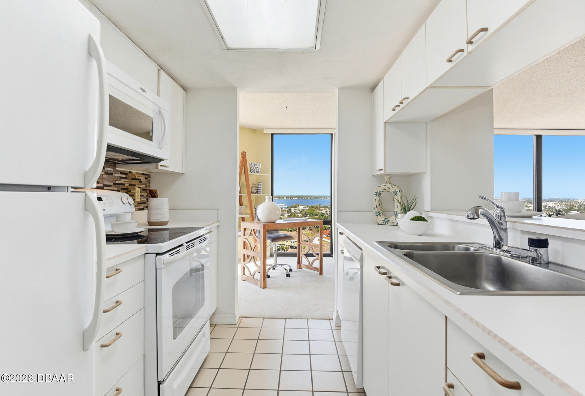 2917 S Atlantic Avenue Unit: 1101