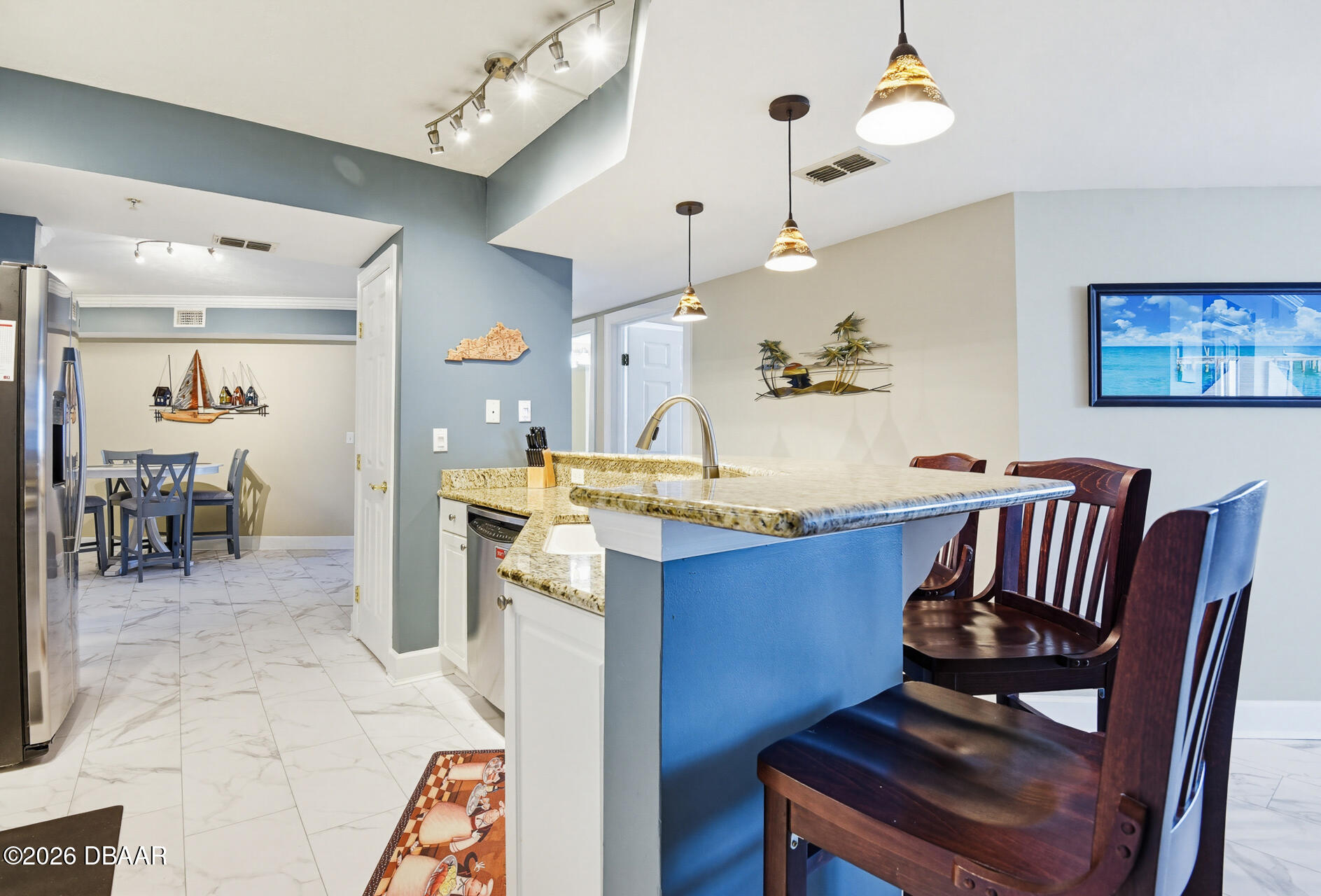 2055 S Atlantic Avenue Unit: 703